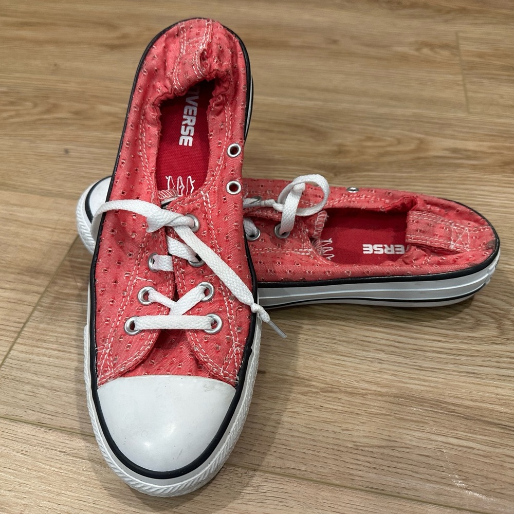COPY - Sz 9 Converse Shoreline slip-on pink lace!